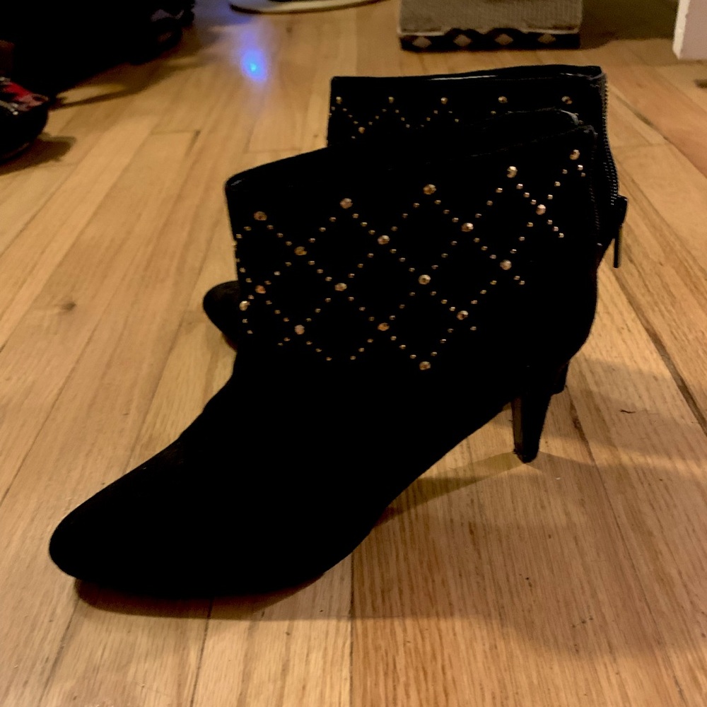 Black light velvet dress heels